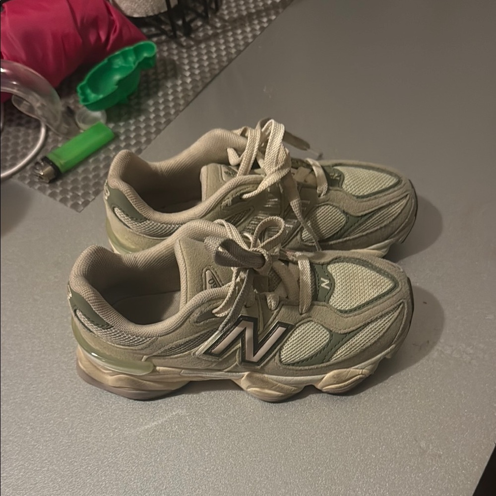 New Balance Green Sneakers Athletic Chunky Design